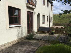 Two-Bedroom Apartment - Golf View Free Parking